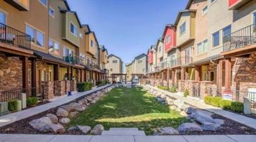 featured image of 3744 S Prairiewood Dr