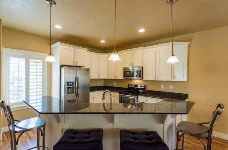 3744 S Prairiewood Dr - Photo 5 of 33