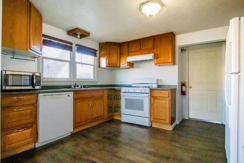 196 Es - Photo 7 of 21