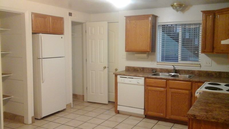 548 Ne #2 - Photo 2 of 6