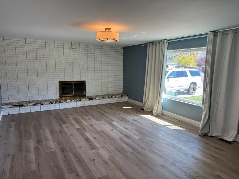 2373 Ne - Photo 5 of 15