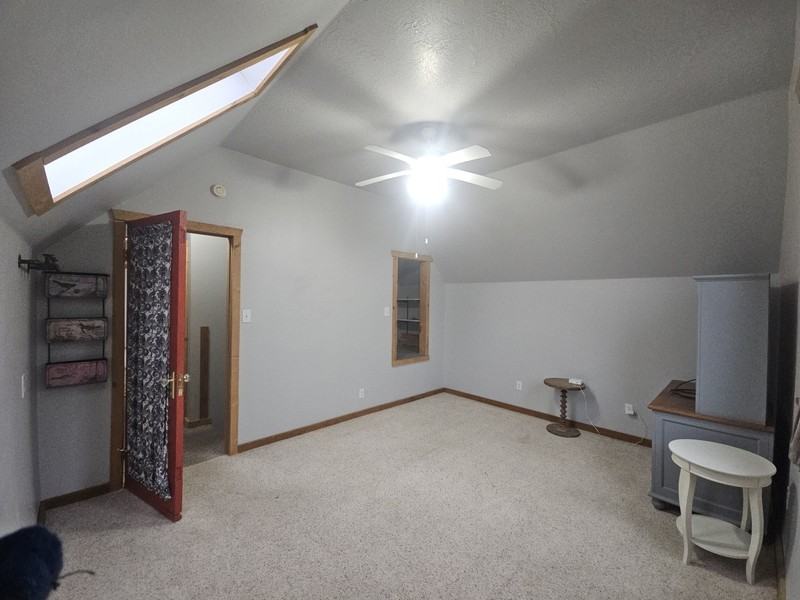 12 Wn - Photo 3 of 10
