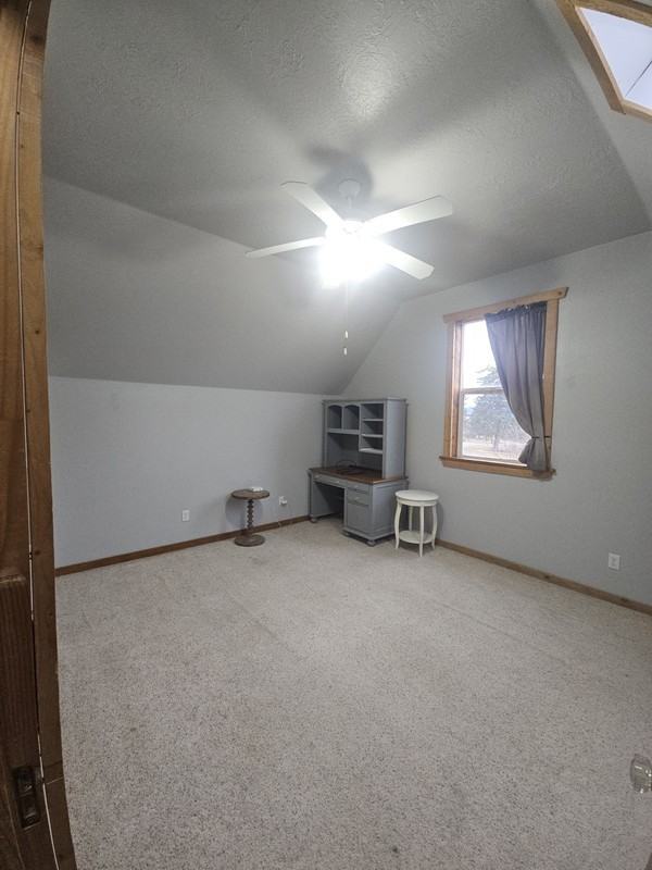 12 Wn - Photo 4 of 10