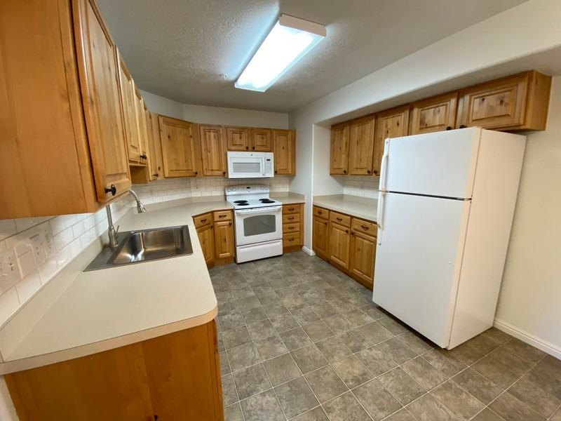 3445 E Ridge Route Rd #8 - Photo 4 of 18