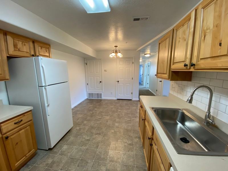 3445 E Ridge Route Rd #8 - Photo 5 of 18