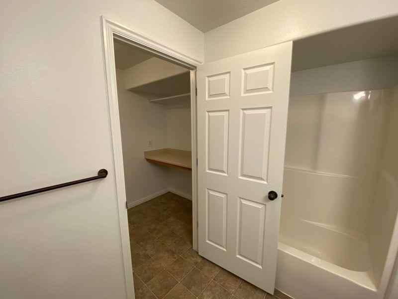 3445 E Ridge Route Rd #8 - Photo 7 of 18