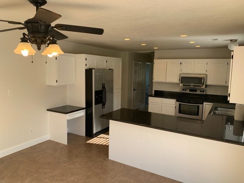 1743 W Green Valley Ln - Photo 2 of 29