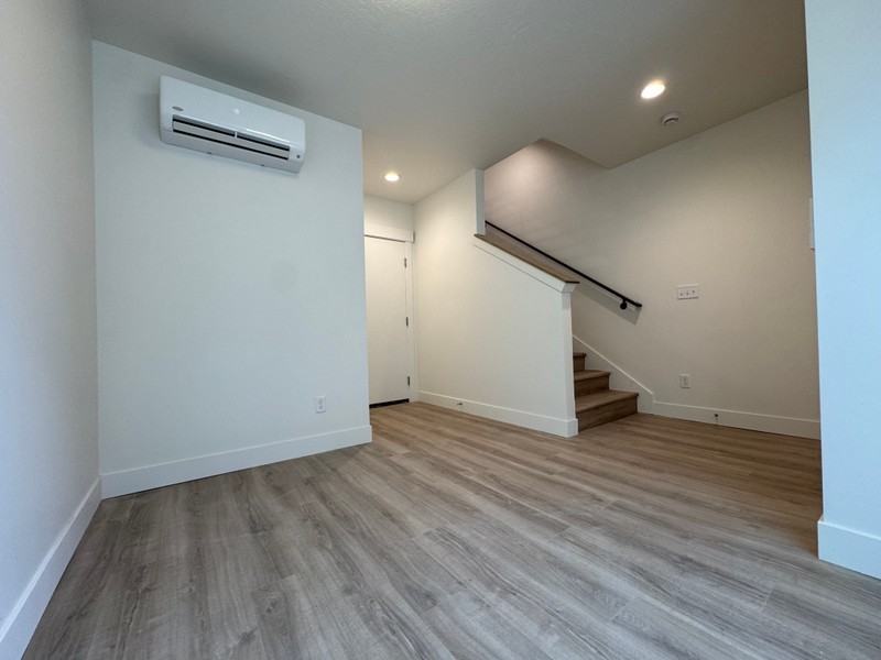 1788 S Main St - Photo 6 of 11