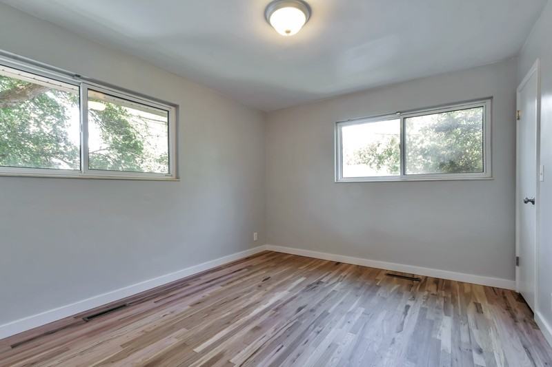 2370 S Parleys Cir #1 - Photo 2 of 6