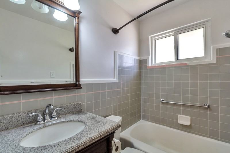 2370 S Parleys Cir #1 - Photo 3 of 6