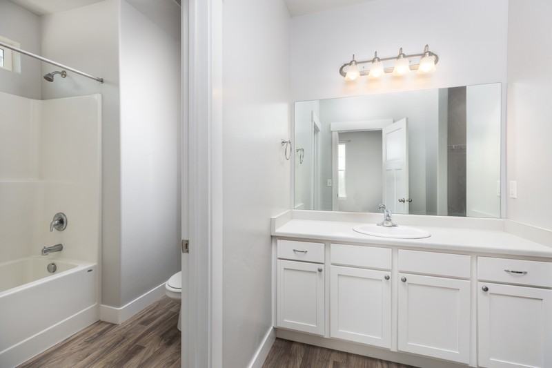 2148 W Main St - Photo 4 of 21