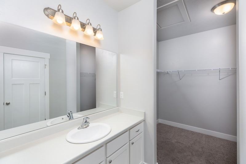 2148 W Main St - Photo 5 of 21