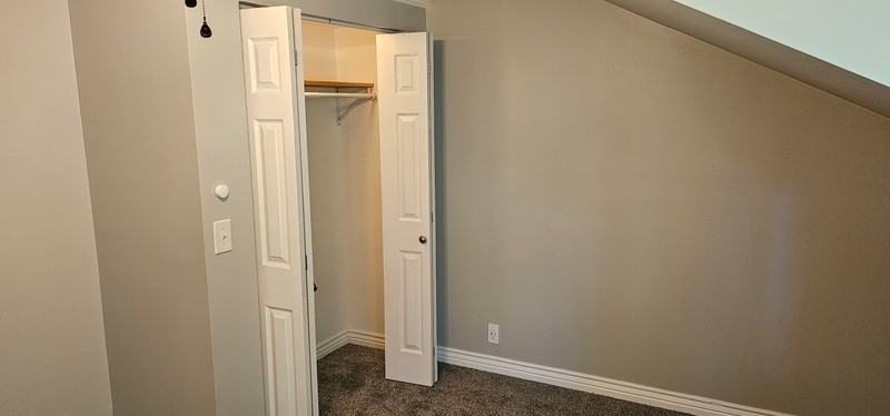 1689 Canyon Rd - Photo 4 of 8