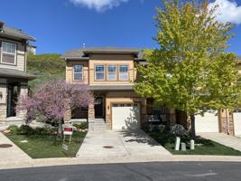 featured image of 14772 S Deer Park Ln