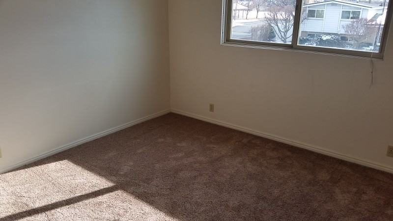 671 Es - Photo 5 of 11
