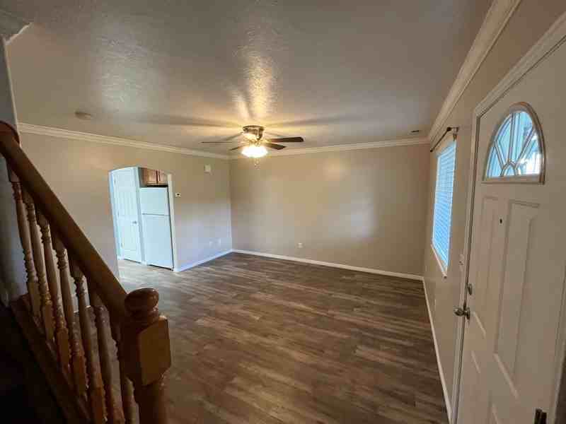 42 Kensington Pl - Photo 2 of 14