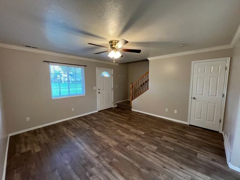 42 Kensington Pl - Photo 3 of 14