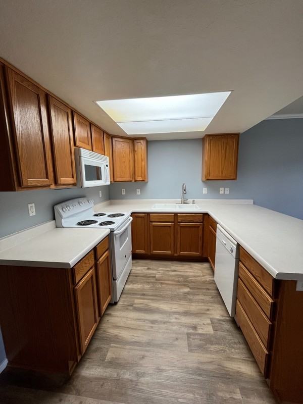 42 Kensington Pl - Photo 6 of 14