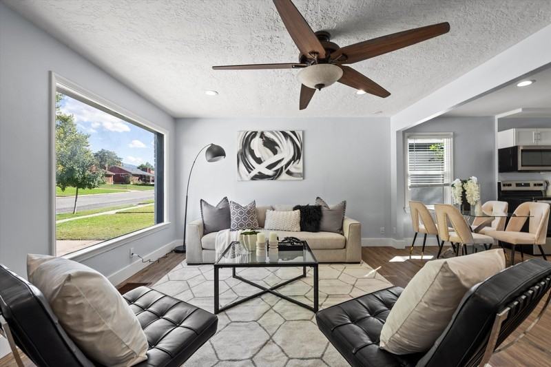 3323 Jackson Ave - Photo 4 of 23