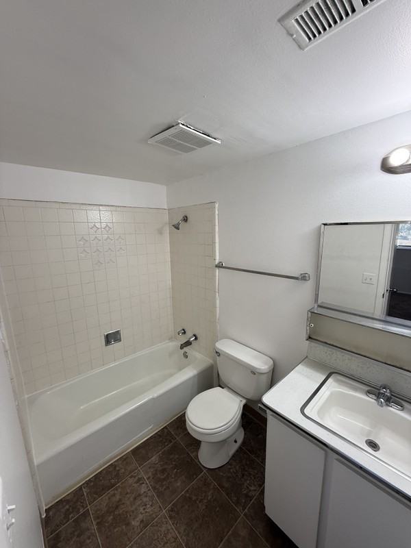 1894 S St #1 - Photo 5 of 6