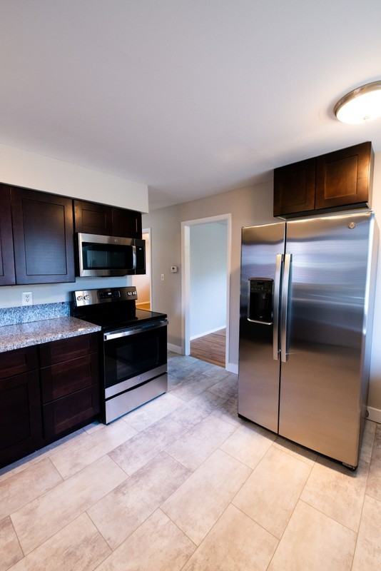 1179 E Blaine Ave #1 - Photo 3 of 22