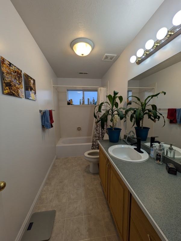 3636 S St - Photo 7 of 21
