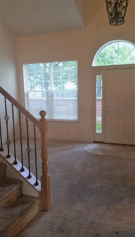 1030 Nw #103 - Photo 3 of 4
