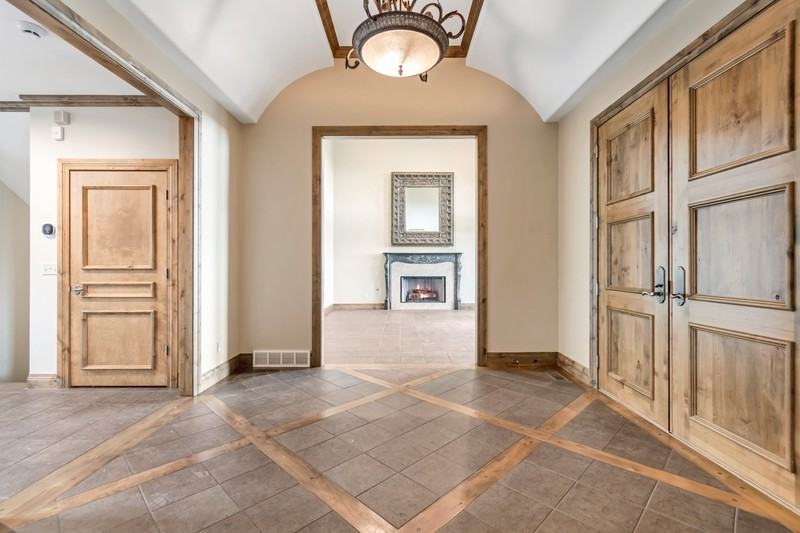 3608 E Crest Mount Cir - Photo 2 of 39