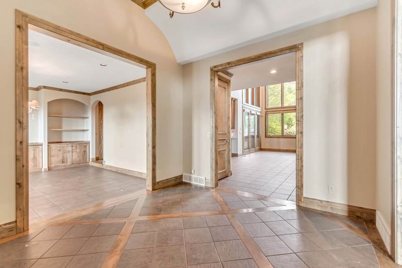 3608 E Crest Mount Cir - Photo 3 of 39