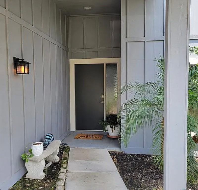 3918 Shady Glen Ln - Photo 3 of 17
