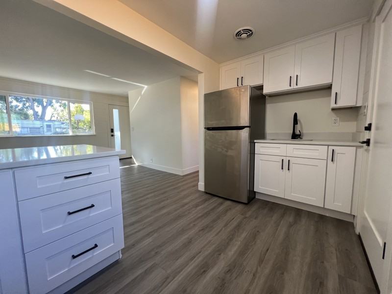 2263 S Lake St #4 - Photo 4 of 12