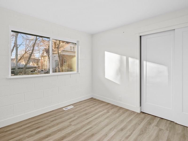 2263 S Lake St #4 - Photo 6 of 12