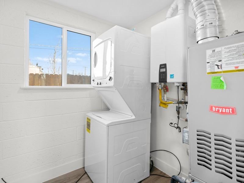 2263 S Lake St #4 - Photo 7 of 12