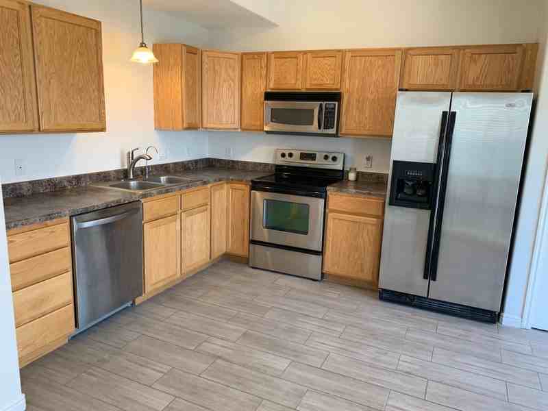 2389 S Oak Lawn Way - Photo 2 of 19