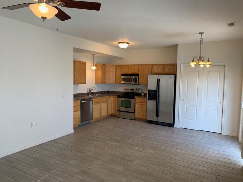 2389 S Oak Lawn Way - Photo 3 of 19