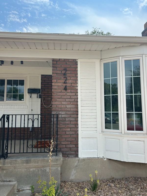 224 E Westminster Ave - Photo 3 of 29