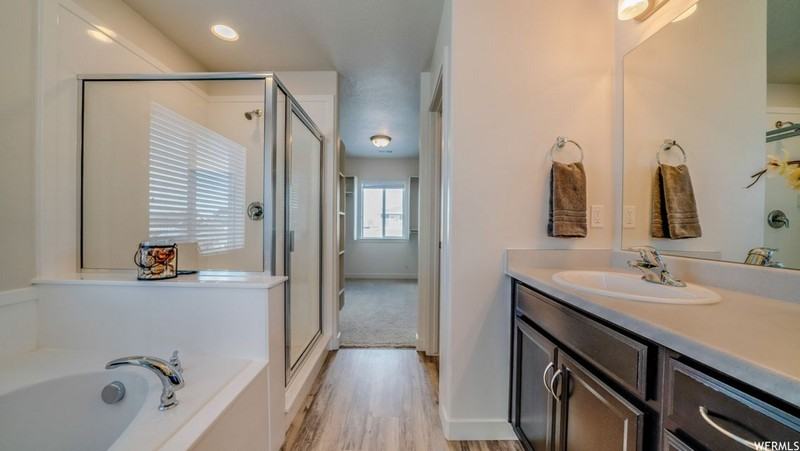 813 W Tamsin Ct - Photo 6 of 11