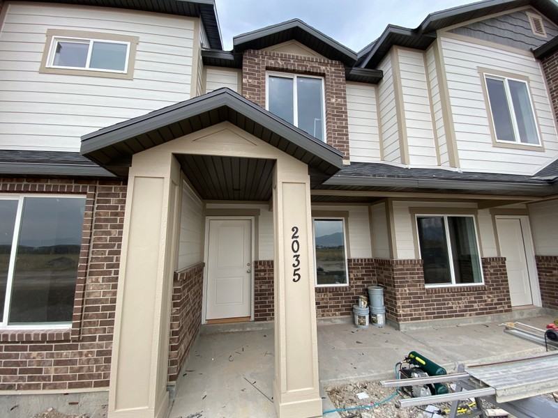2035 Ne #11 - Photo 4 of 44
