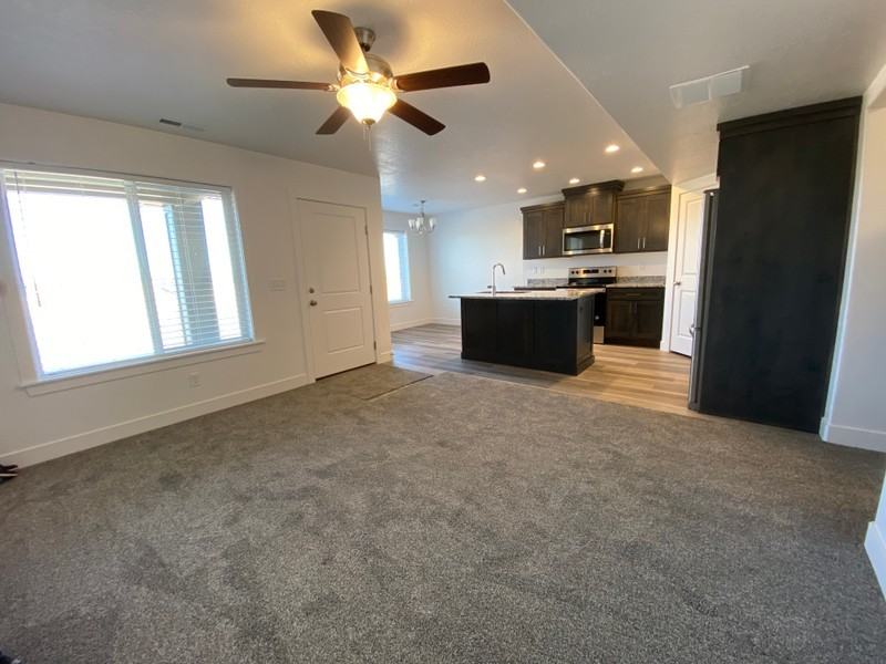 2035 Ne #11 - Photo 6 of 44
