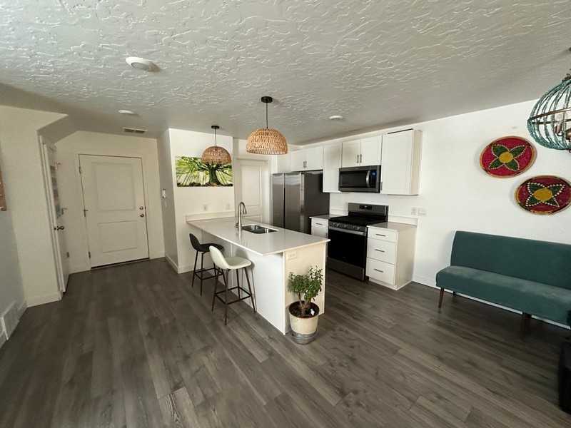 624 N Canvasback Dr - Photo 6 of 24