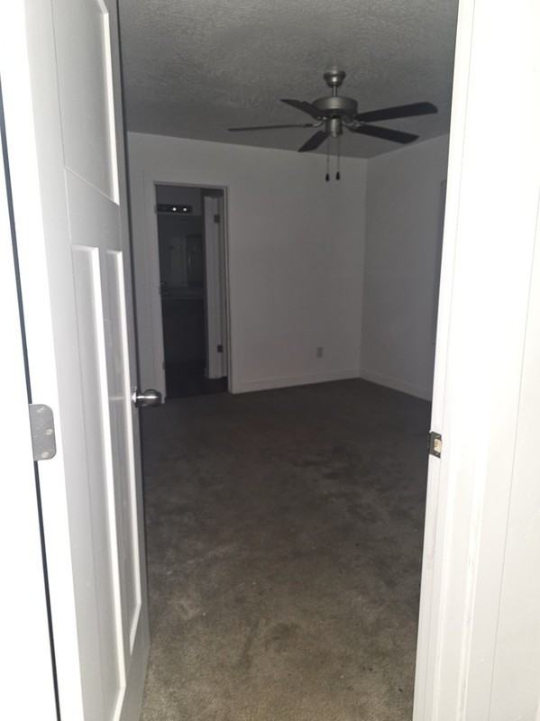 1118 W Rocky Way - Photo 4 of 9
