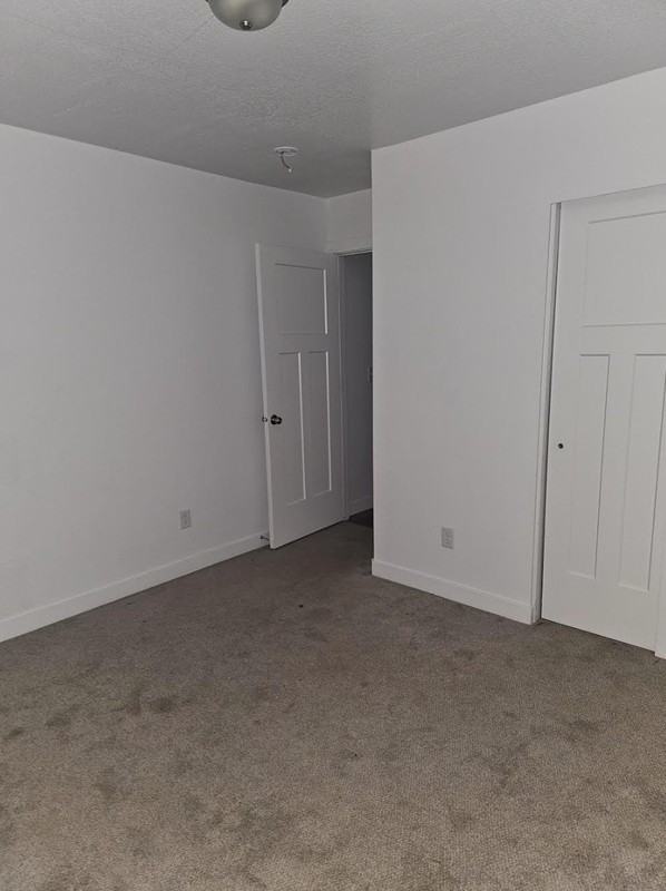 1118 W Rocky Way - Photo 6 of 9