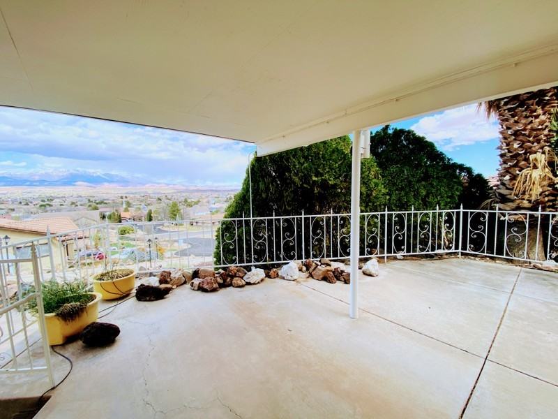 2330 Adonis Cir - Photo 7 of 23