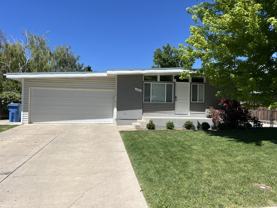 1451 Lynnwood Ave - Photo 1 of 1