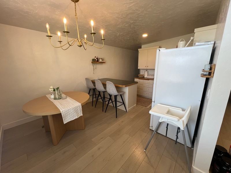 1451 Lynnwood Ave - Photo 4 of 18
