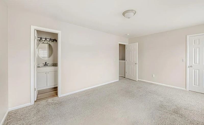 7710 Sandy Springs Pt - Photo 4 of 21