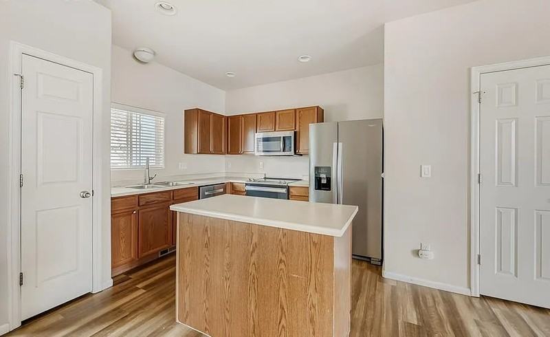 7710 Sandy Springs Pt - Photo 7 of 21