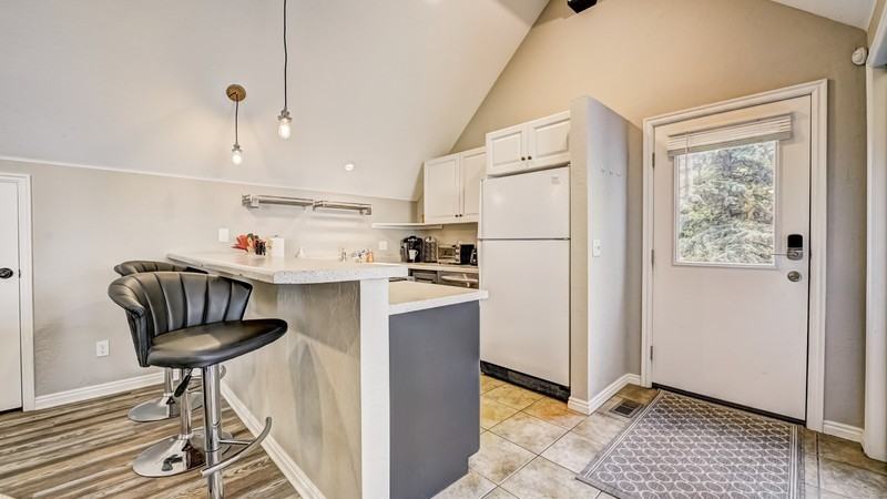 145 Daly Ave - Photo 6 of 29