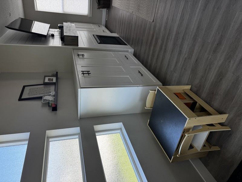631 S Center St - Photo 7 of 17