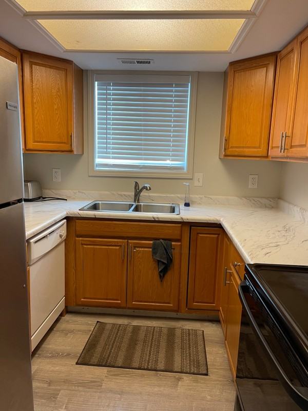 1054 Wn - Photo 2 of 6